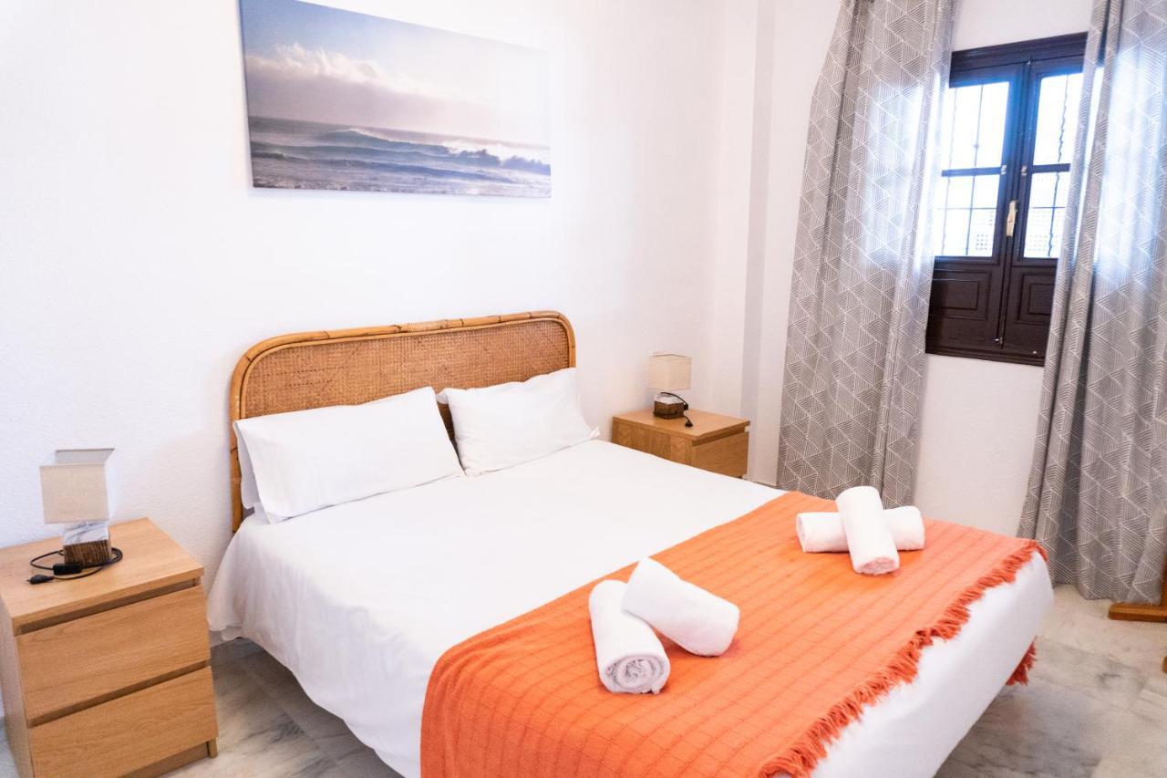 Muy Centrico Apto. En Tipico Patio Sevillano Exteriör bild